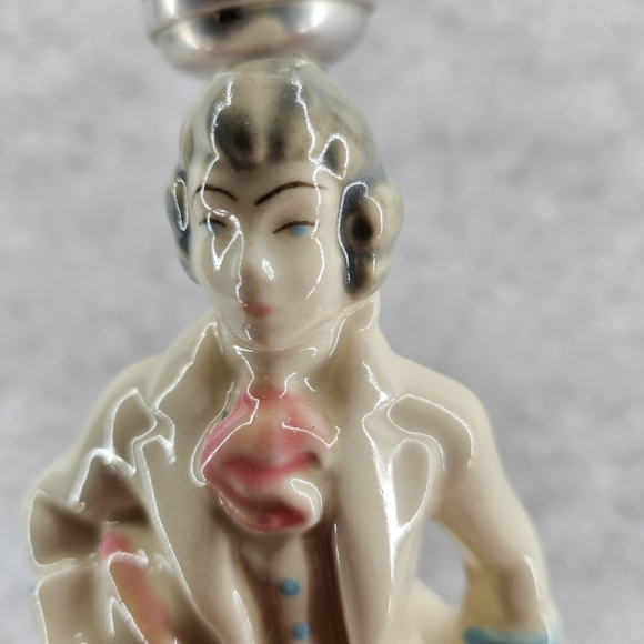 Vintage Hand Painted Bisque Colonial Figural Table Lamp Cream Pink Blue WORKING - Picture 4 of 13